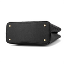 Bolsa Preta na parte debaixo